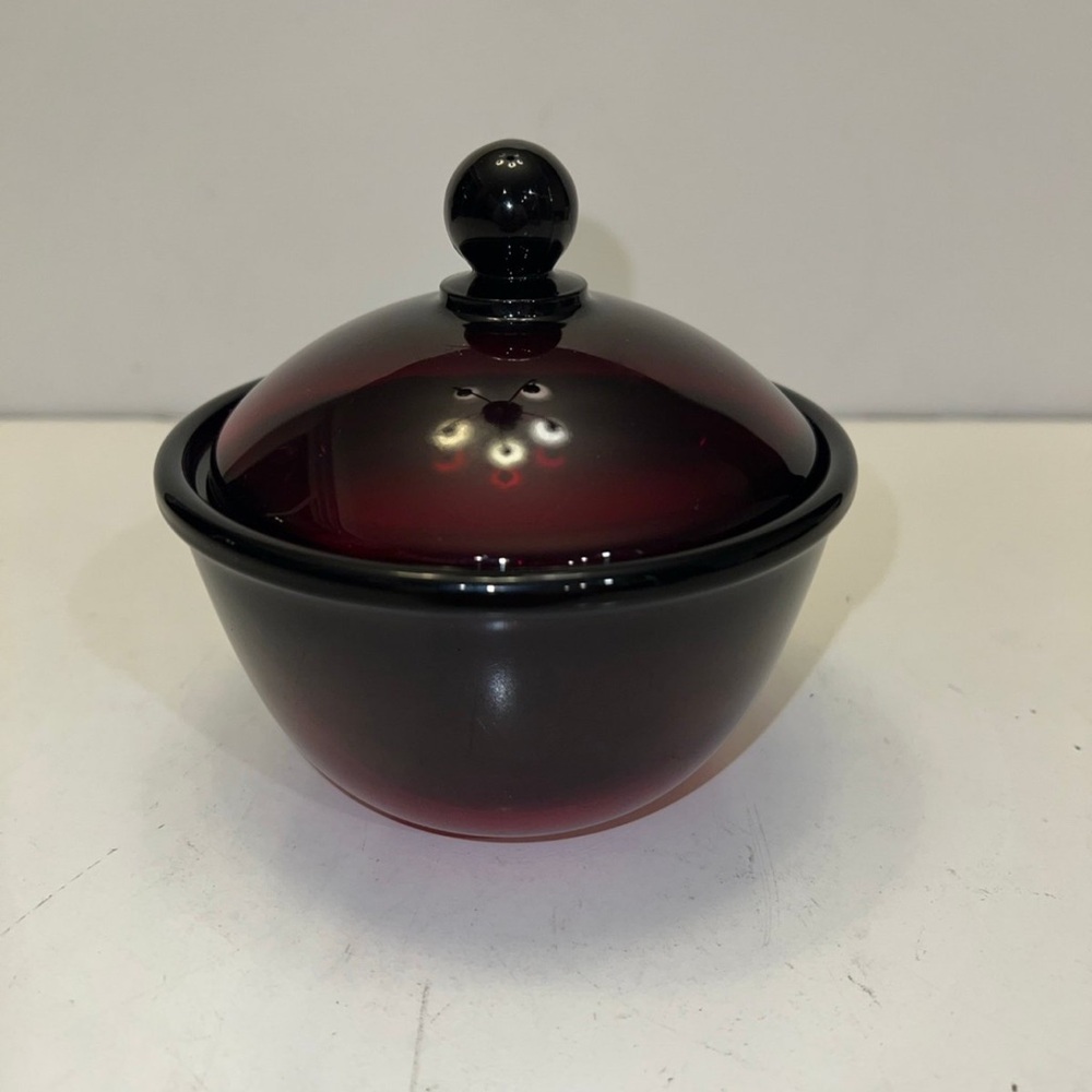 Arcoroc France Cocoon Ruby Sugar Bowl with Lid w/Round Handle